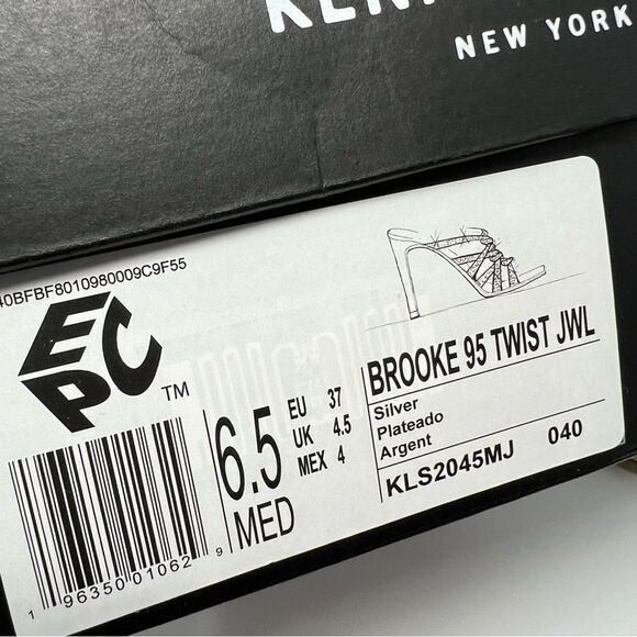 Kenneth Cole Brooke 95 Sandal - Picture 9 of 10